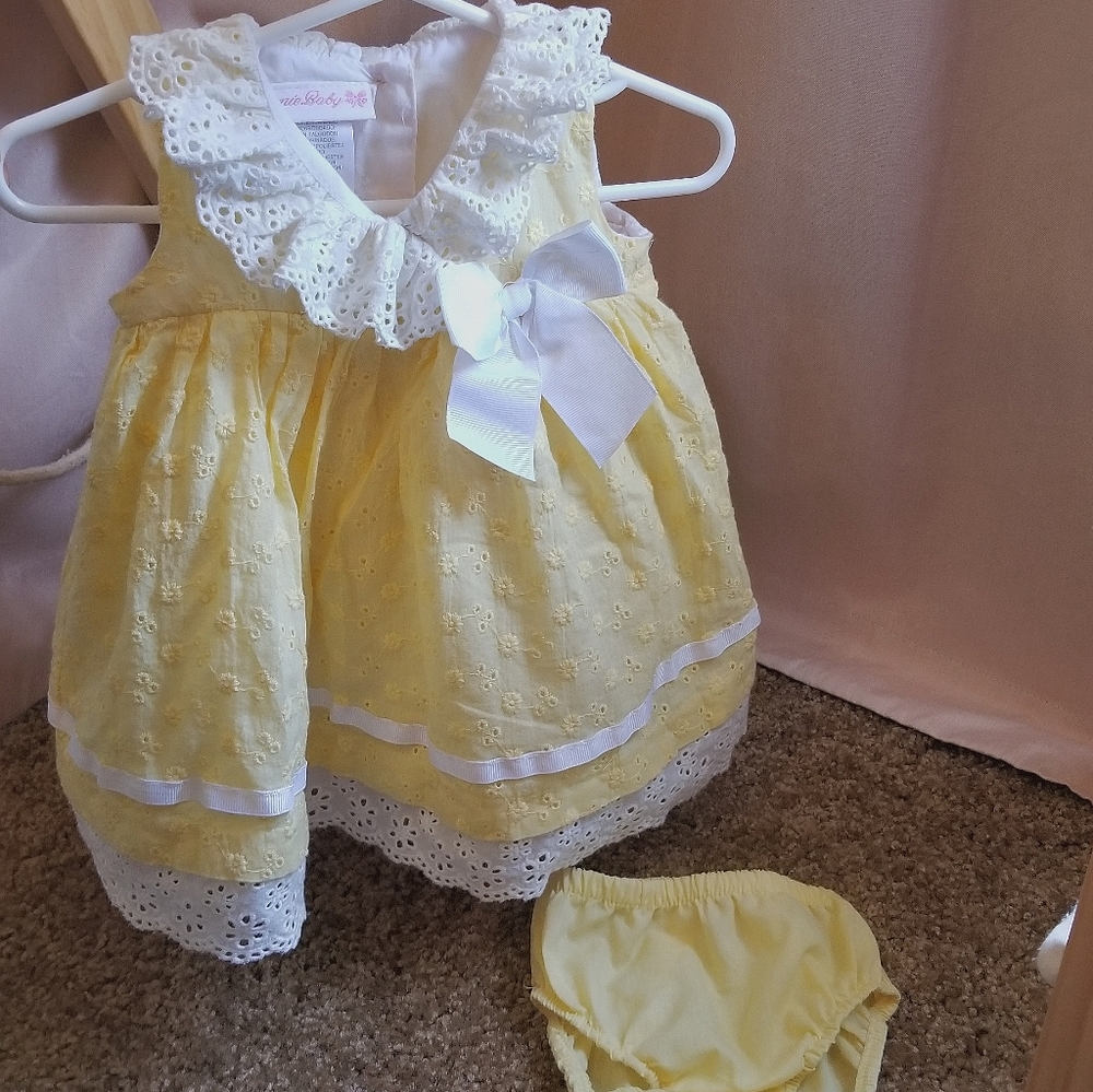 Bonnie Baby Girls Yellow White Embroidered Eyelet Party Dress With Bloomers